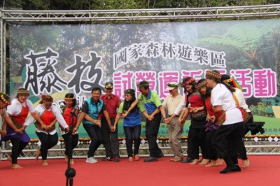 07部落表演活動來賓共舞1