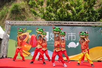 六龜國小舞獅表演「六龜玲瓏獅」