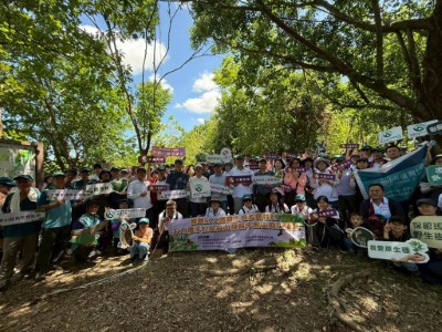 復育半屏山原生植群4