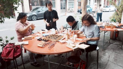 民眾體驗國產材木玩具3