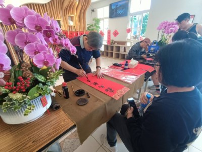 新春贈聯活動－現場墨筆揮毫